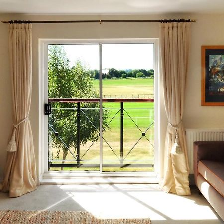 47 Wetherby Way, 3 Bedrooms, Sleeps 6, Easy Walk To Town, Parking, Self Catering, Great View Stratford-upon-Avon Exterior foto